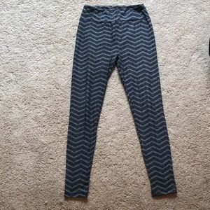 Unworn LuLaRoe chevron leggings (one size)